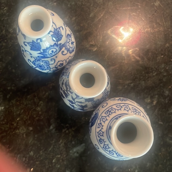 &K DELFT CERAMIC VASES SET OF 3 - Picture 6 of 7